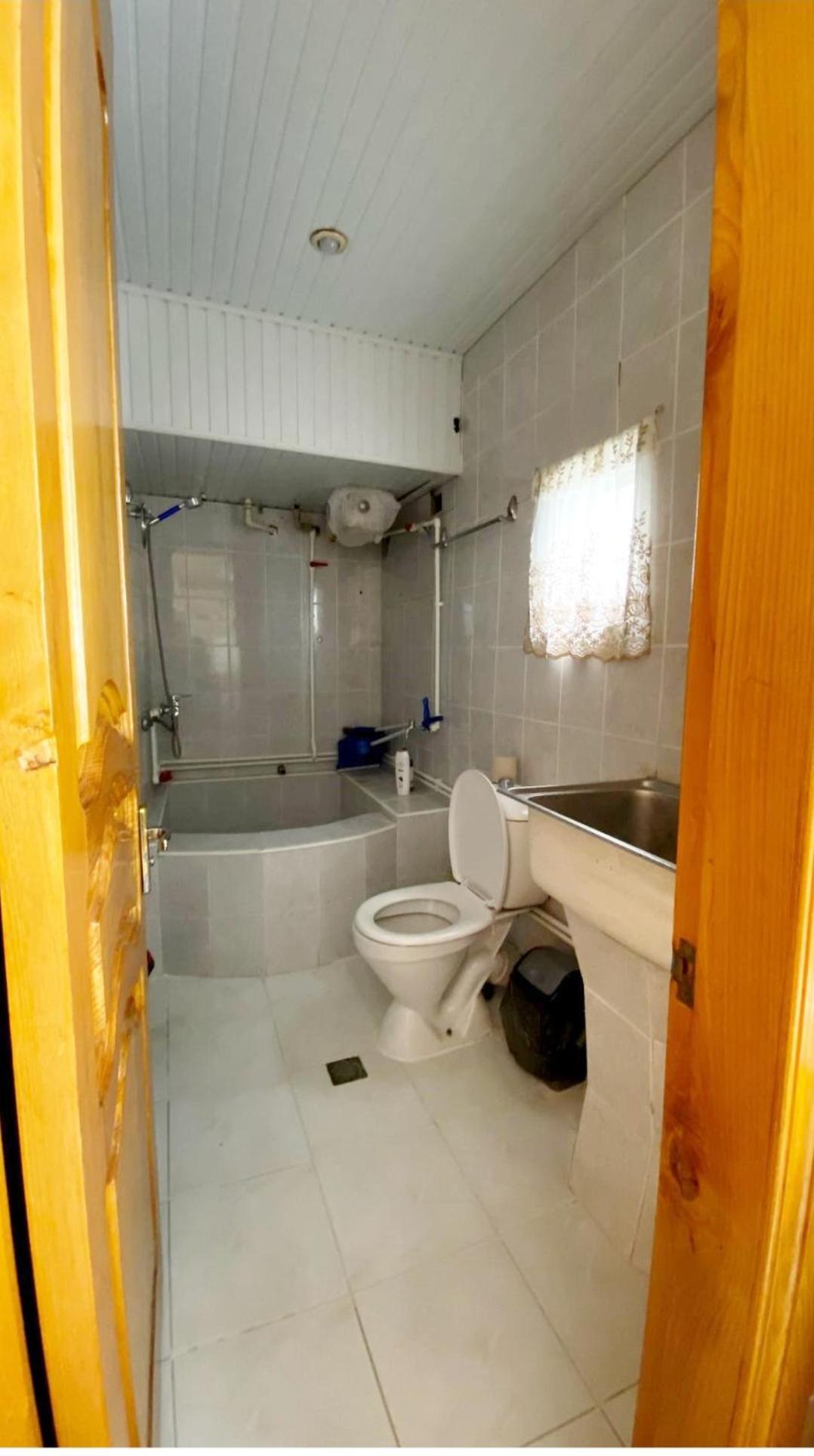 David,S Apartment In Palm Trees Alley On Agmashenebeli Kutaisi Exterior photo